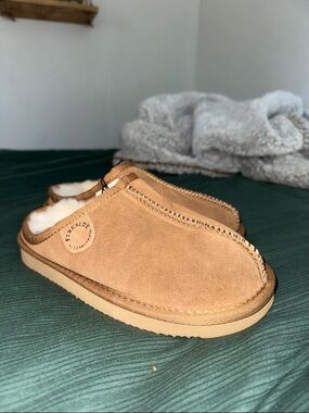 Women’s Tan Suede Slip-On Dearfoams